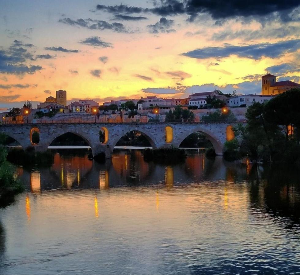 A Los Ojos Del Rio Duero Zamora Luaran gambar